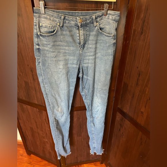 Marks & Spencer Skinny Jeans - Like New - Picture 3 of 3